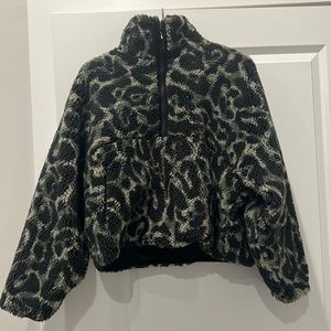 Aritzia half zip pullover